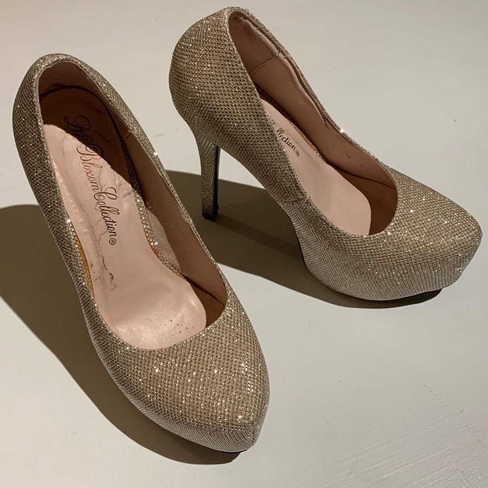 De blossom collection nude sparkle gold shimmer 6.5 platform heel - Picture 2 of 6